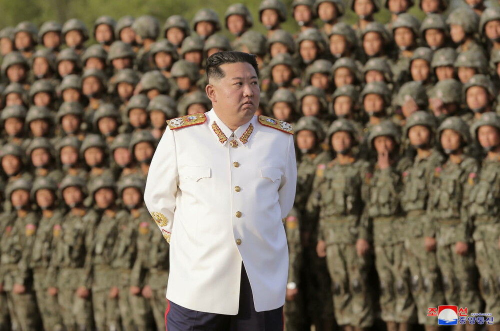 30 de lucruri pe care nu le știai despre Kim Jong-un. Ce s-ar întâmpla dacă liderul nord-coreean ar muri | GALERIE FOTO - Imaginea 12