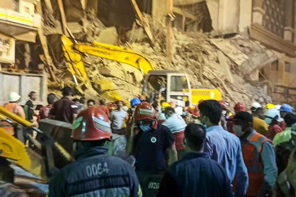 Clădire prăbușită în Iran: Bilanțul, revizuit în creștere la 18 morți. Căutările continuă - Imaginea 4