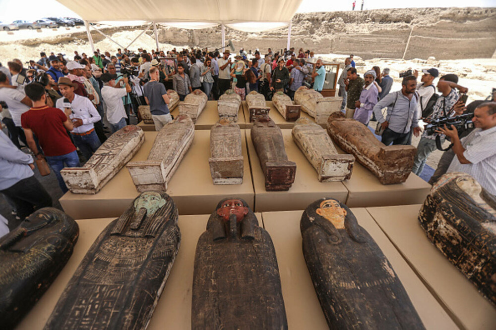 Arheologii au deschis sute de sarcofage din Egipt care au stat închise 2.500 de ani. Ce au găsit în unul dintre ele. FOTO - Imaginea 11