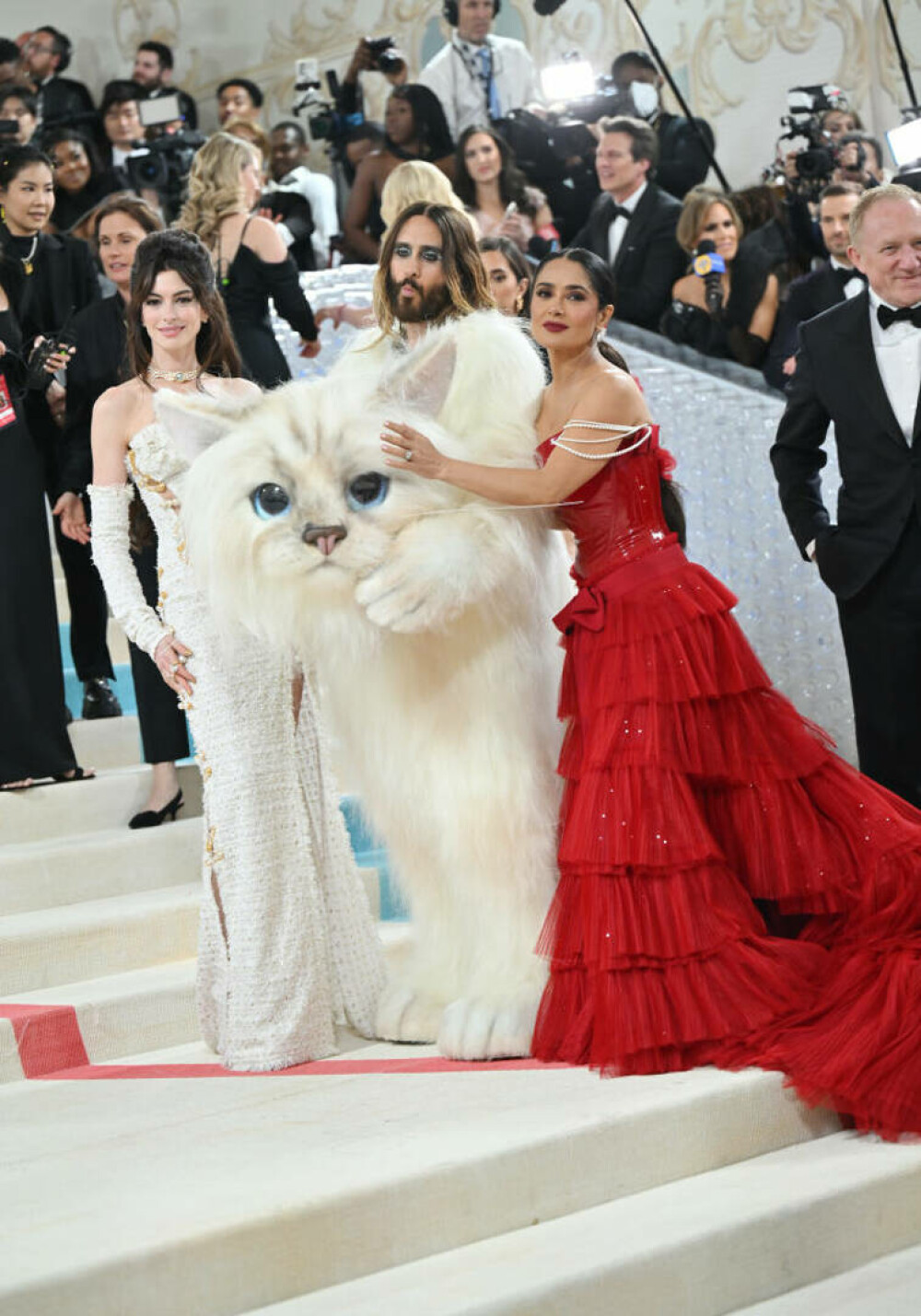 Apariții spectaculoase la Met Gala 2023. Jared Leto s-a îmbrăcat precum pisica lui Karl Lagerfeld. GALERIE FOTO - Imaginea 20