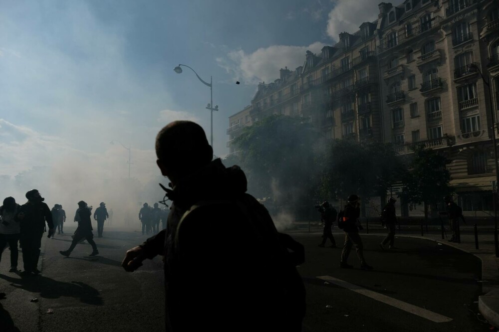 Cel puţin 540 de arestări în Franţa, la manifestaţii de 1 Mai. 406 polițiști și zeci de manifestanți au fost răniți - Imaginea 10