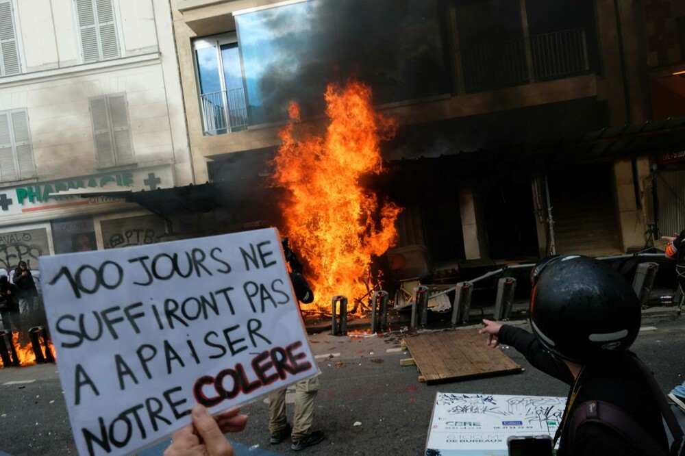 Cel puţin 540 de arestări în Franţa, la manifestaţii de 1 Mai. 406 polițiști și zeci de manifestanți au fost răniți - Imaginea 11