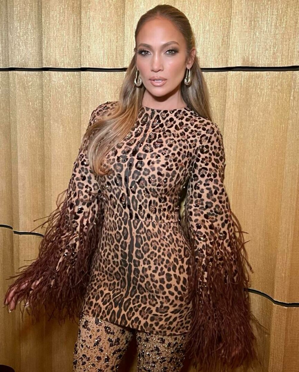Jennifer Lopez a făcut furori pe Instagram. Cum s-a lăsat fotografiată artista | GALERIE FOTO - Imaginea 37