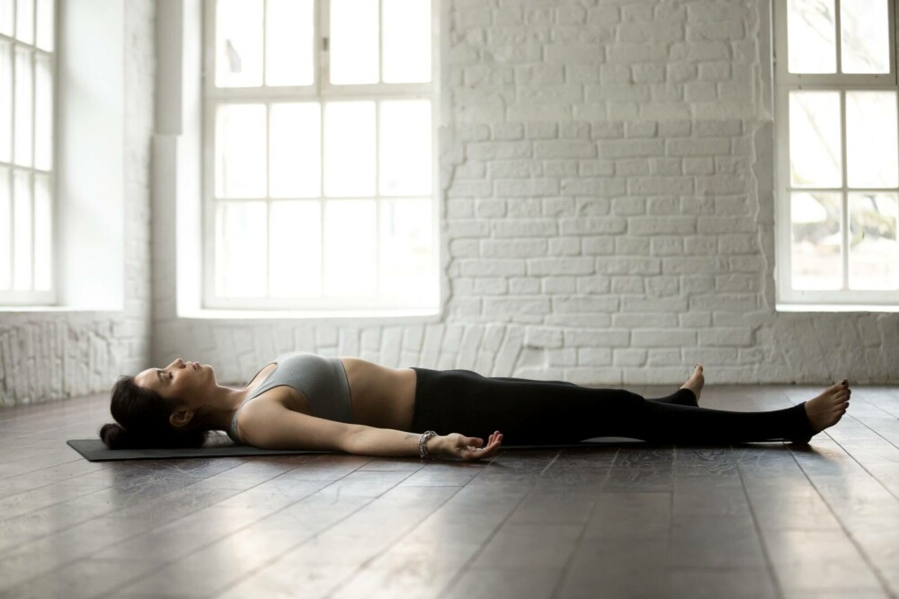 Exerciții de yoga care te ajută în viața de zi cu zi. Cum să slăbești, să scapi de stres și de dureri de spate - Imaginea 9