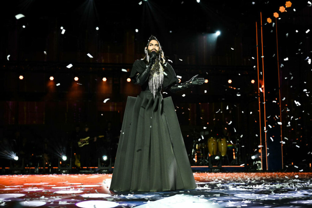 Eurovision 2023. Cum s-a îmbrăcat Theodor Andrei, reprezentantul României, la ceremonia de deschidere a concursului - Imaginea 3