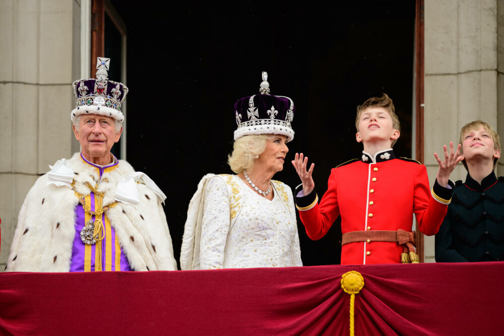 Ce rol au copiii reginei Camilla în familia regală britanică. Cine sunt frații vitregi ai prinților William și Harry | FOTO - Imaginea 9