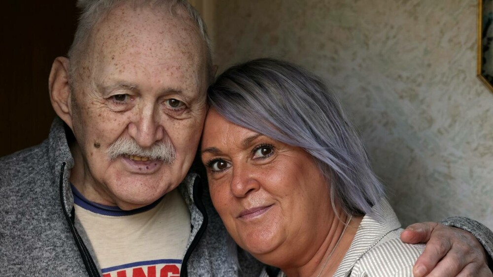 Un tată și fiica sa s-au reunit după 50 de ani în care nu au mai știut nimic unul de celălalt. GALERIE FOTO - Imaginea 2
