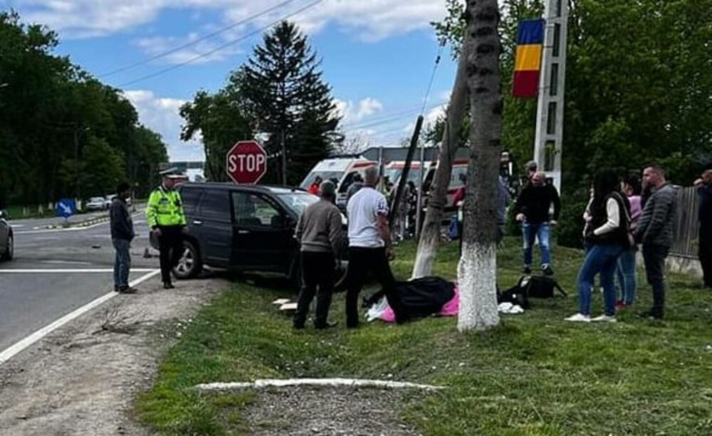 Accident grav în Botoșani, comis de o femeie din Ucraina. Mai mulți răniți, printre care o femeie gravidă şi un copil - Imaginea 1