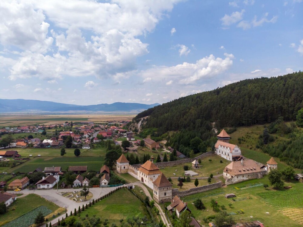 Obiective turistice în Harghita, unul dintre cele mai spectaculoase județe din România - Imaginea 9