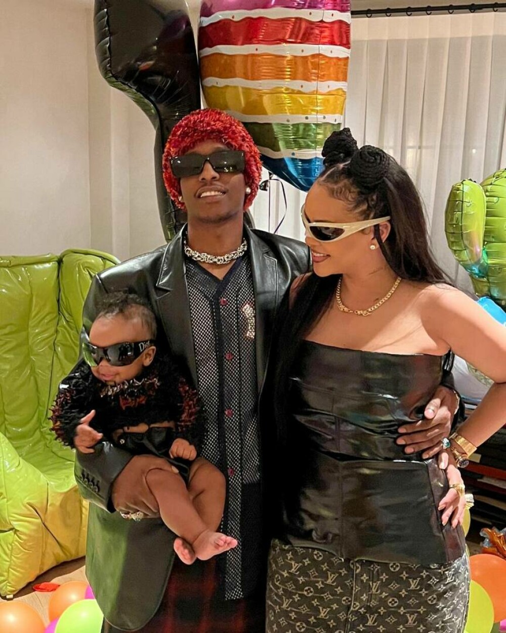 Rihanna și A$AP Rocky, imagini emoționante cu fiul lor, la aniversarea de un an | GALERIE FOTO - Imaginea 3