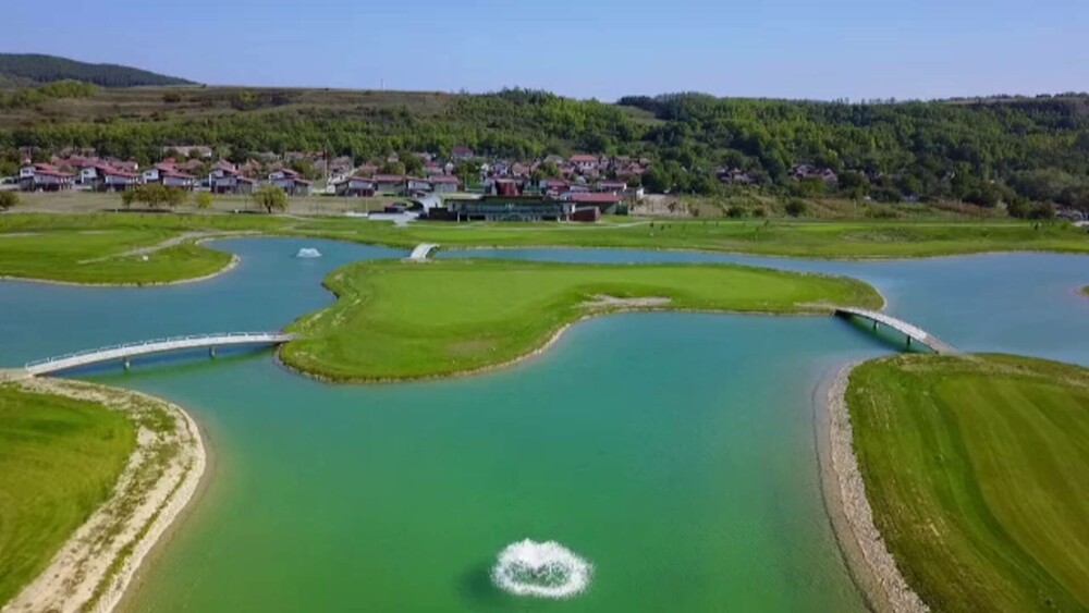 Cât costă o partidă de golf pe cel mai mare teren din România. Investiția a depășit 15 milioane de euro - Imaginea 6