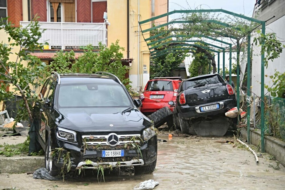 Nord-estul Italiei, lovit de inundații de amploare. Doi oameni au murit și cel puțin patru sunt dați dispăruți | VIDEO - Imaginea 7