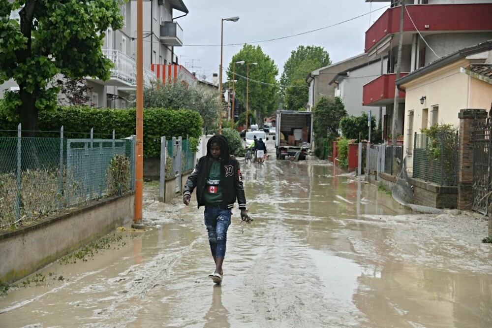 Nord-estul Italiei, lovit de inundații de amploare. Doi oameni au murit și cel puțin patru sunt dați dispăruți | VIDEO - Imaginea 5