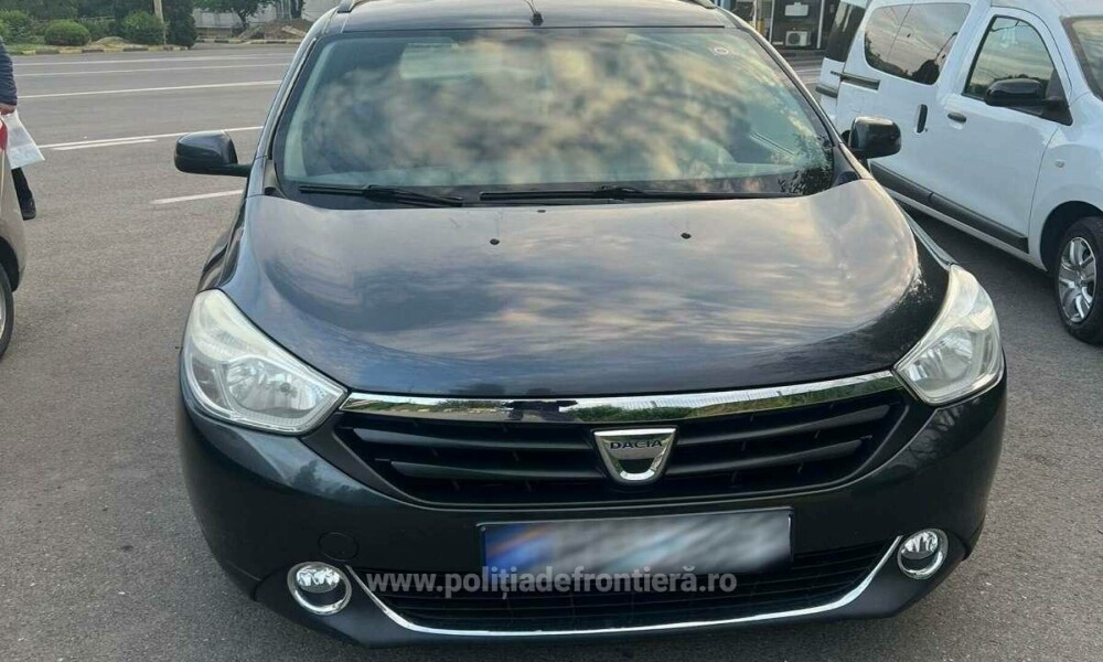 A cumpărat o Dacia Lodgy în 2020, iar acum a rămas fără ea la graniță. Ce au descoperit polițiștii de frontieră - Imaginea 1