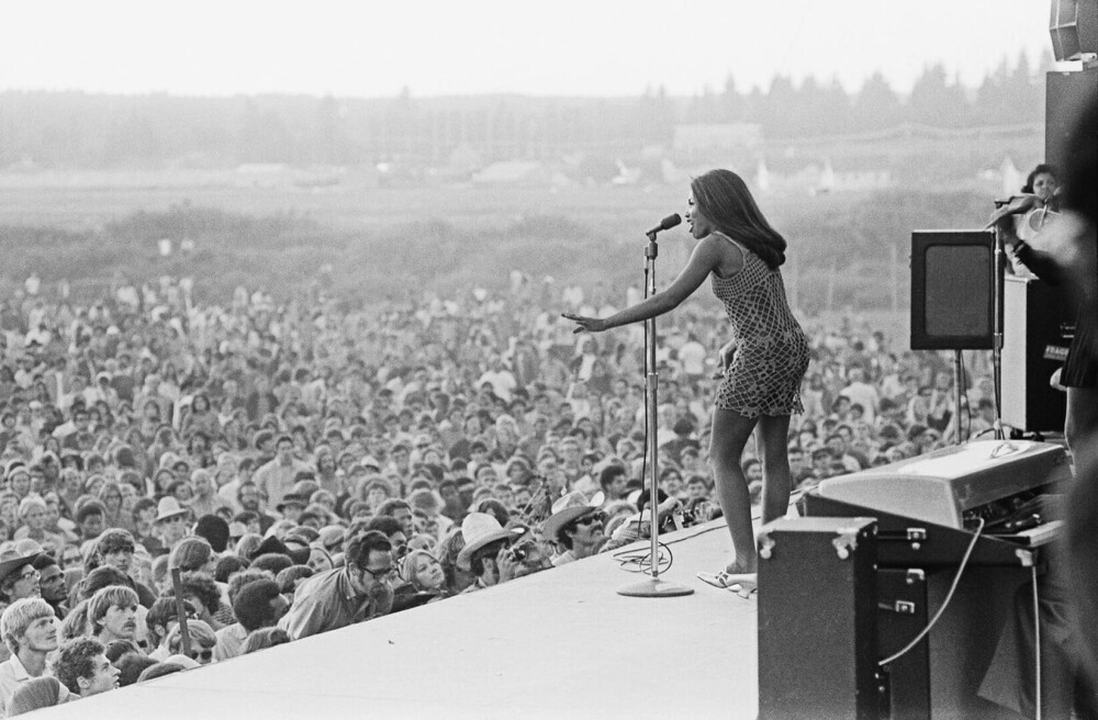 Imagini de colecție cu Tina Turner. Lucruri mai puțin știute despre viața Reginei Rock'n'Roll | GALERIE FOTO - Imaginea 41