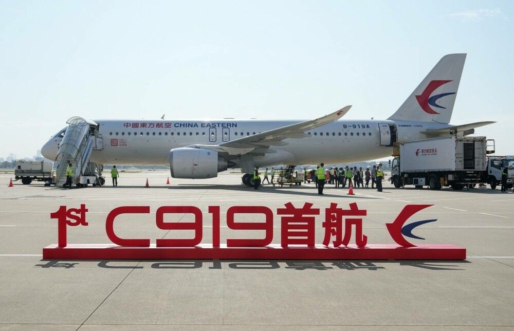 Cum arată primul avion de linie construit de China. A efectuat cu succes zborul de inaugurare | GALERIE FOTO - Imaginea 11