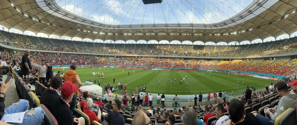 Dinamo- FC Argeș, 6-1 în barajul pentru Superligă. Peste 20.000 de suporteri au creat o atmosferă incendiară FOTO - Imaginea 1
