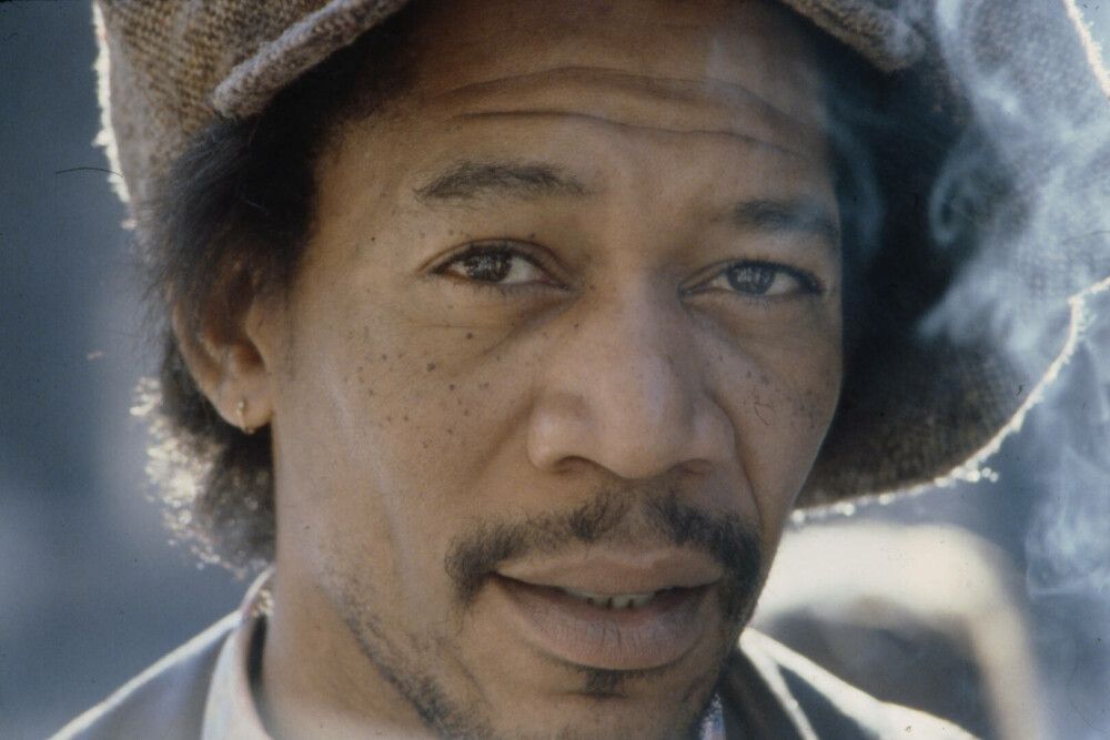 Morgan Freeman împlinește 86 de ani. Imagini de colecție din viața actorului. Cum arăta „Dumnezeu” în tinerețe | GALERIE FOTO - Imaginea 13