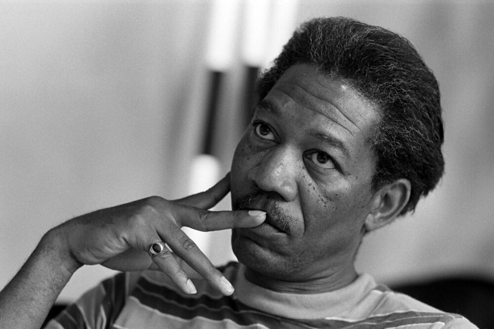 Morgan Freeman împlinește 86 de ani. Imagini de colecție din viața actorului. Cum arăta „Dumnezeu” în tinerețe | GALERIE FOTO - Imaginea 24