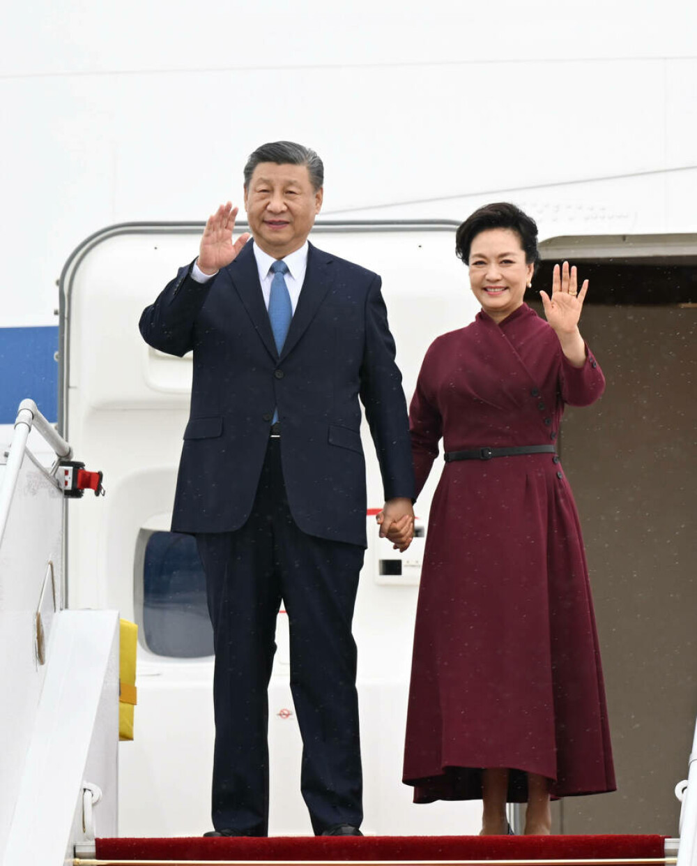 Kako je Xi Jinping primljen u Elizejskoj palači.  Kontroverzna gesta Emmanuela Macrona FOTOGALERIJA - Slika 3
