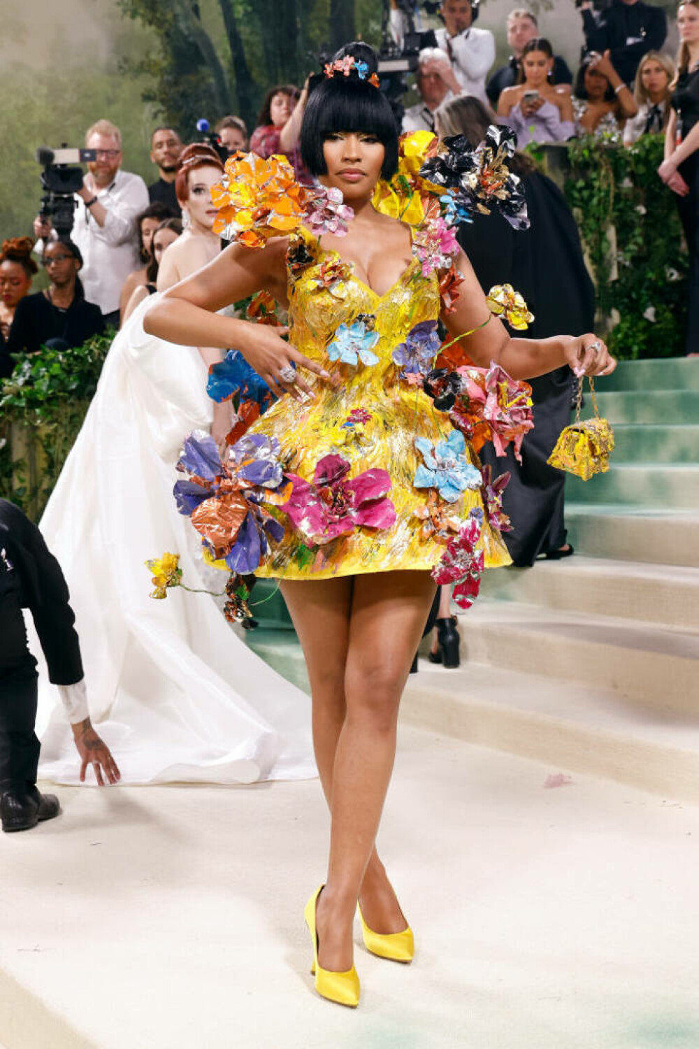 Met Gala 2024. Apariții extravagante la cea mai mare petrecere de modă a anului. J. Lo a purtat o rochie transparentă | FOTO - Imaginea 23