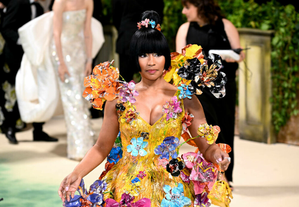 Met Gala 2024. Apariții extravagante la cea mai mare petrecere de modă a anului. J. Lo a purtat o rochie transparentă | FOTO - Imaginea 24
