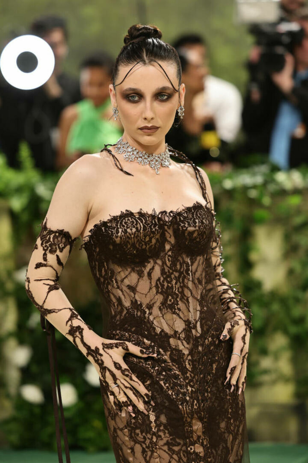 Met Gala 2024. Apariții extravagante la cea mai mare petrecere de modă a anului. J. Lo a purtat o rochie transparentă | FOTO - Imaginea 92