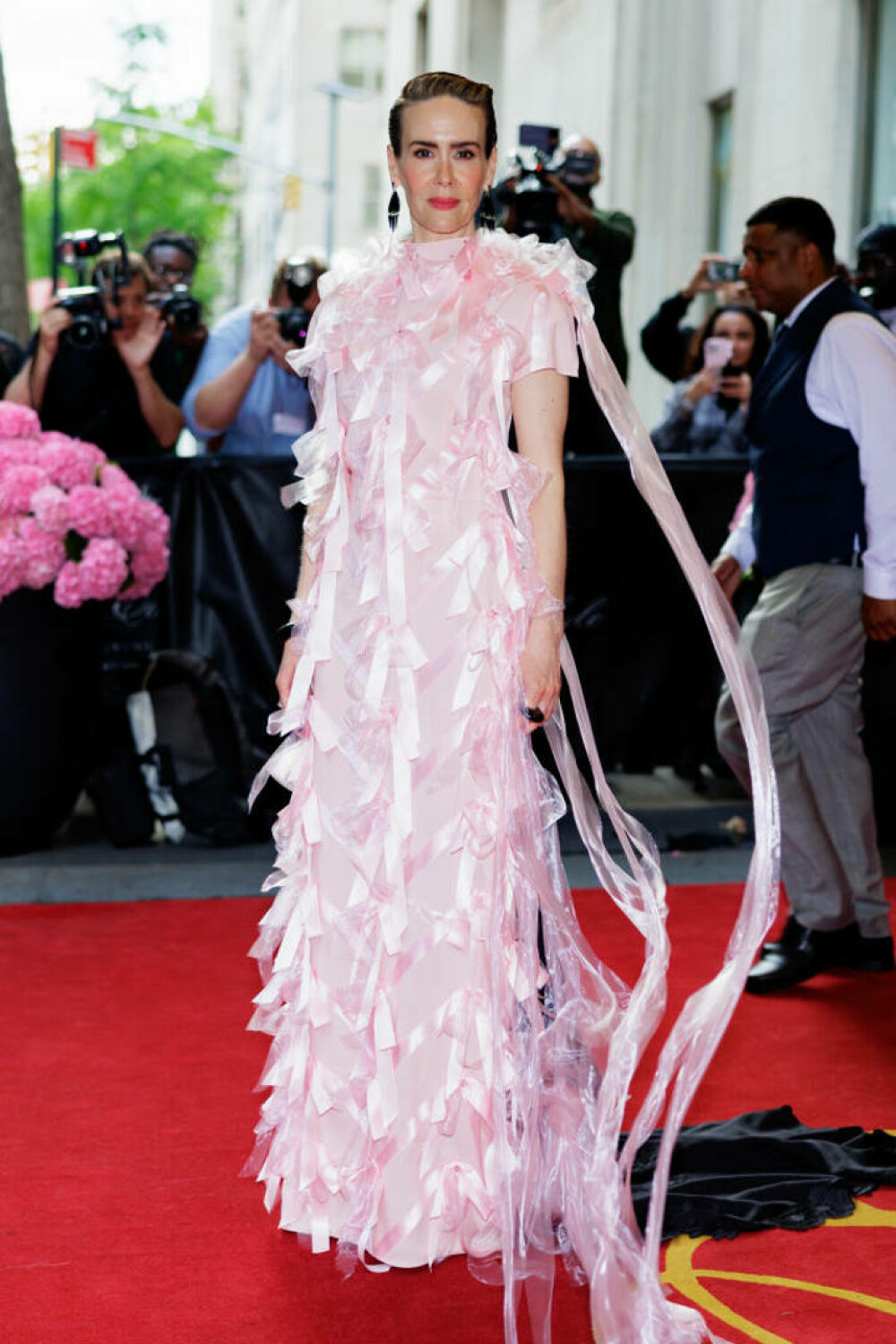 Met Gala 2024. Apariții extravagante la cea mai mare petrecere de modă a anului. J. Lo a purtat o rochie transparentă | FOTO - Imaginea 106