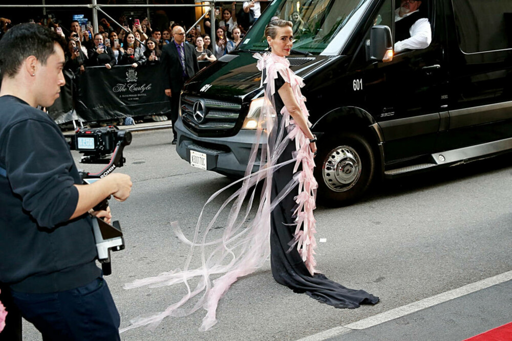 Met Gala 2024. Apariții extravagante la cea mai mare petrecere de modă a anului. J. Lo a purtat o rochie transparentă | FOTO - Imaginea 107