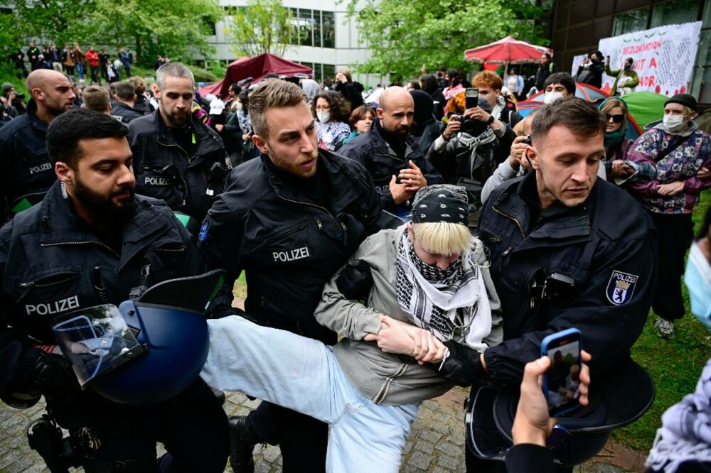 Protestele studenților din SUA față de Israel au ajuns și în Europa. Poliția germană a intervenit în forță la Berlin - Imaginea 3
