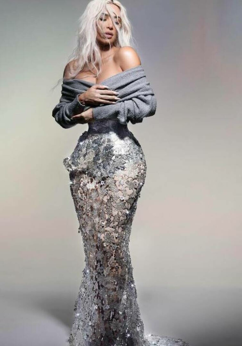 „Câte coaste și-a scos?”. Controversa din jurul corsetului lui Kim Kardashian care i-a făcut o talie minusculă | FOTO - Imaginea 7