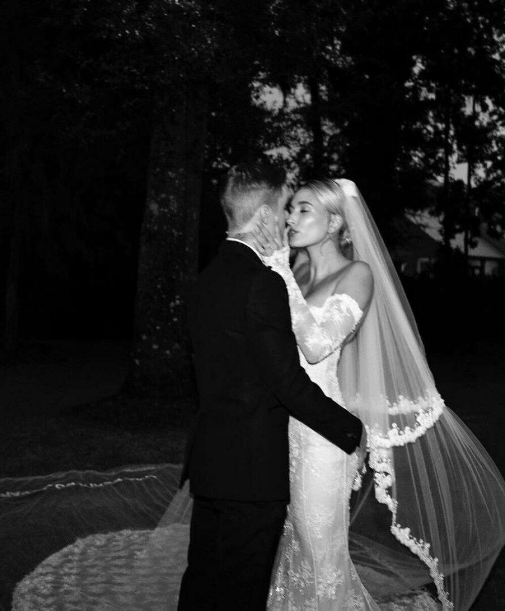 Hailey Bieber a dezvăluit cum și-a ținut sarcina secretă timp de șase luni. „Mi-am dorit libertatea de a-mi trăi viața” - Imaginea 23