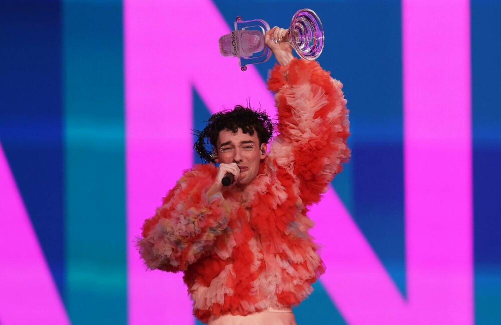 Cine este Nemo, reprezentantul Elveției care a câștigat Eurovision 2024 cu piesa „The Code”. GALERIE FOTO - Imaginea 1