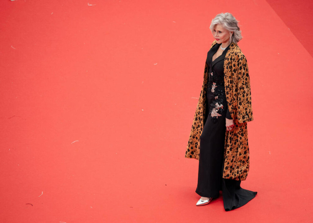 Ținute spectaculoase la Festivalul de Film de la Cannes 2024. Vedetele care au făcut senzație pe covorul roșu | FOTO - Imaginea 12