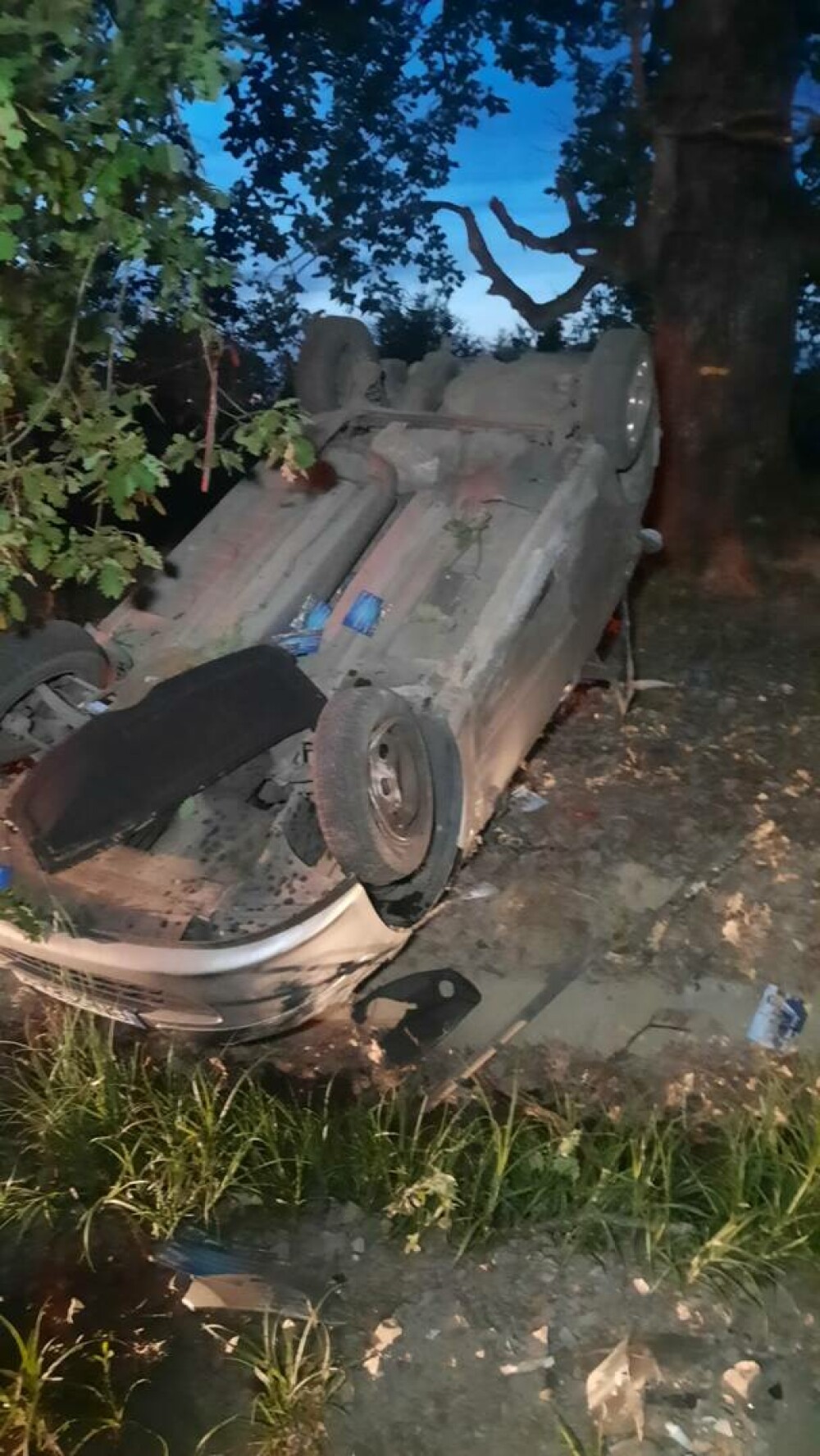 Cum s-a produs accidentul din Bistrița-Năsăud. Băiatul care a murit a furat mașina părinților și a plecat cu șapte prieteni - Imaginea 4
