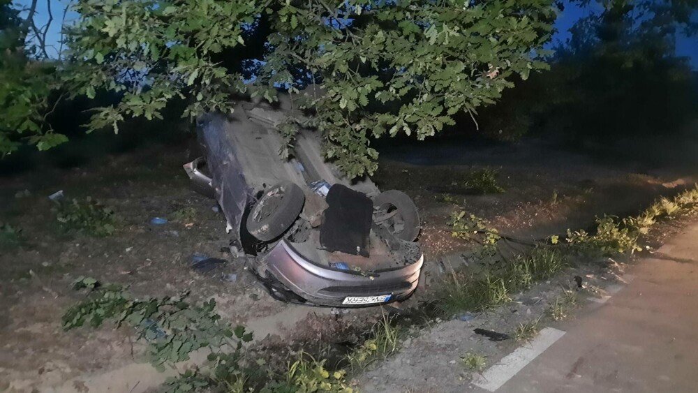 Cum s-a produs accidentul din Bistrița-Năsăud. Băiatul care a murit a furat mașina părinților și a plecat cu șapte prieteni - Imaginea 1