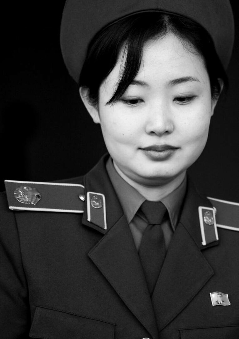 Fotografii rare din interiorul armatei ultrasecrete a Coreei de Nord. Ce rol au femeile în industria de apărare | FOTO - Imaginea 42