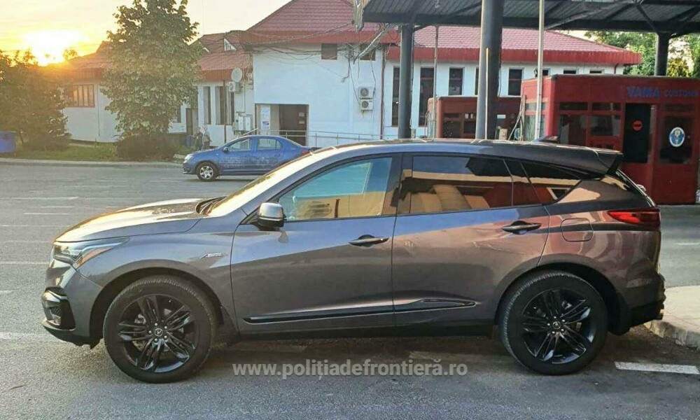 Un șofer a rămas fără mașina de 30.000 de euro, după un control al polițiștilor din Iași. Ce au descoperit. FOTO - Imaginea 3