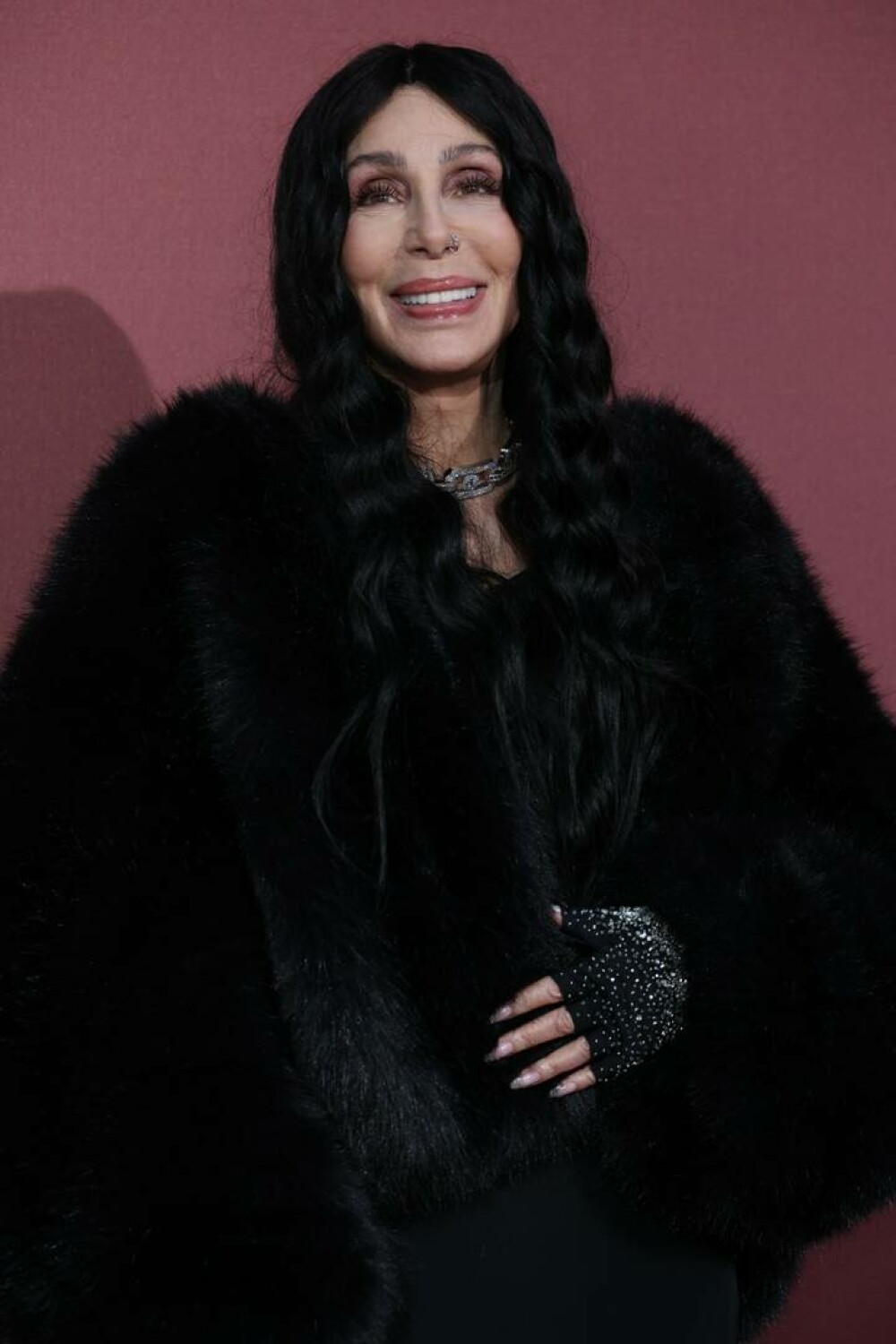 Cher și iubitul cu 40 de ani mai tânăr, sărut pe covorul roșu. Cuplul a furat toate privirile | GALERIE FOTO - Imaginea 3