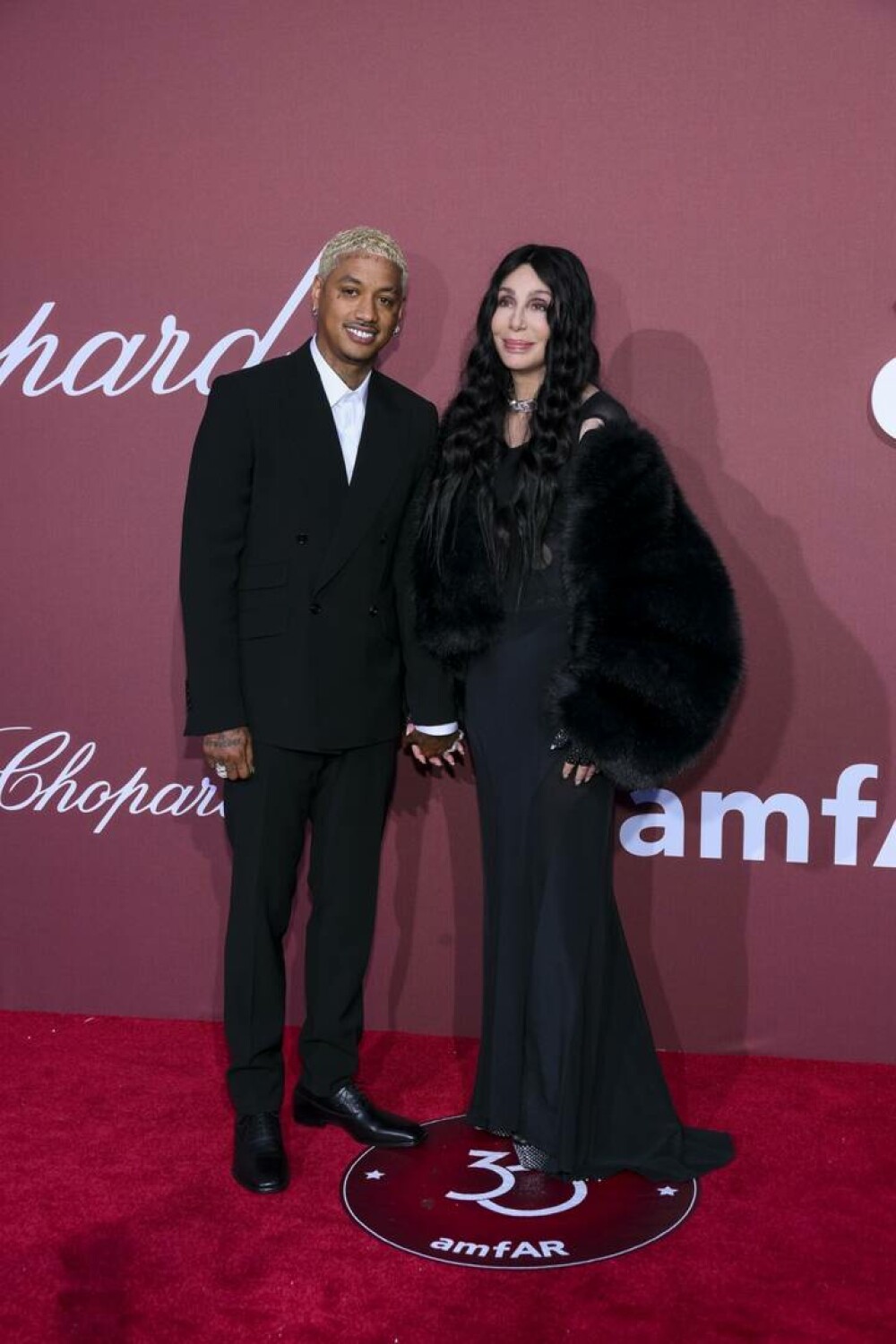 Cher și iubitul cu 40 de ani mai tânăr, sărut pe covorul roșu. Cuplul a furat toate privirile | GALERIE FOTO - Imaginea 14