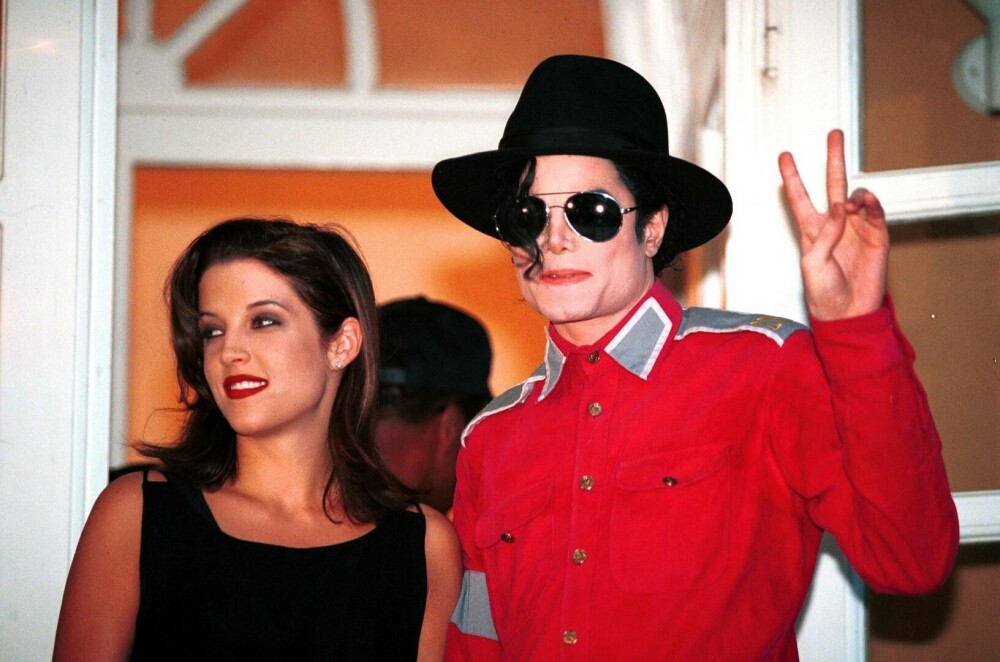 Se împlinesc 30 de ani de când Michael Jackson și Lisa Marie Presley s-au căsătorit în secret. GALERIE FOTO - Imaginea 5