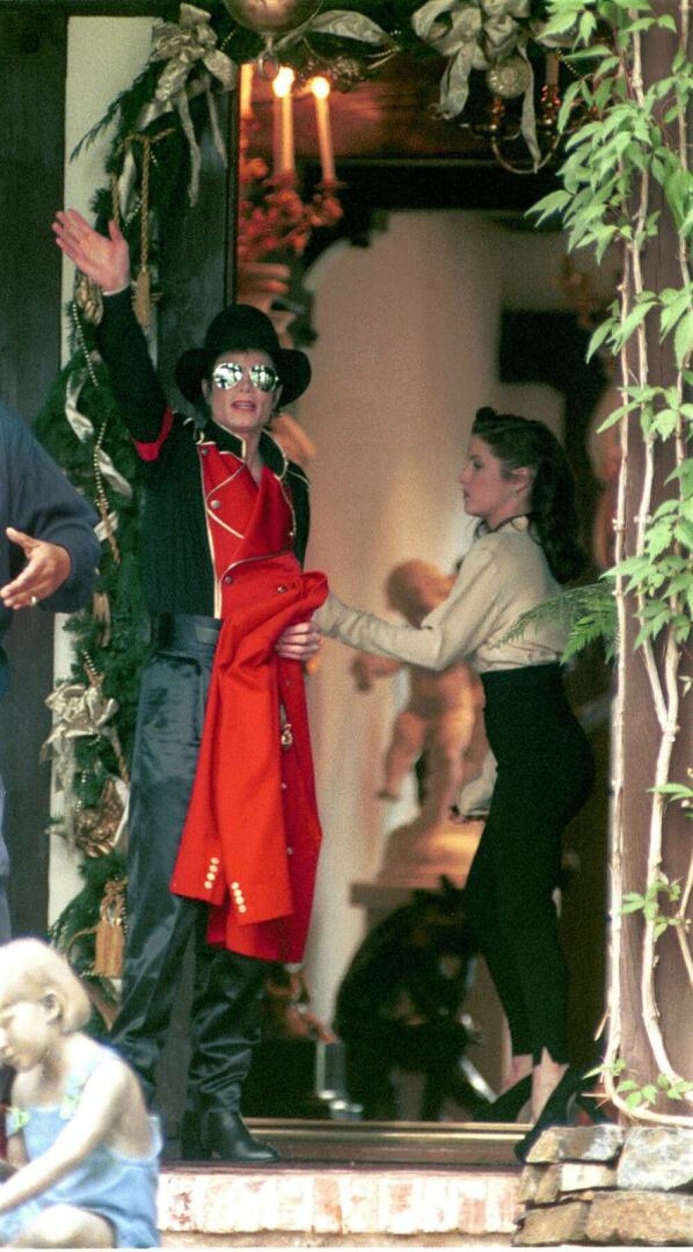 Se împlinesc 30 de ani de când Michael Jackson și Lisa Marie Presley s-au căsătorit în secret. GALERIE FOTO - Imaginea 6
