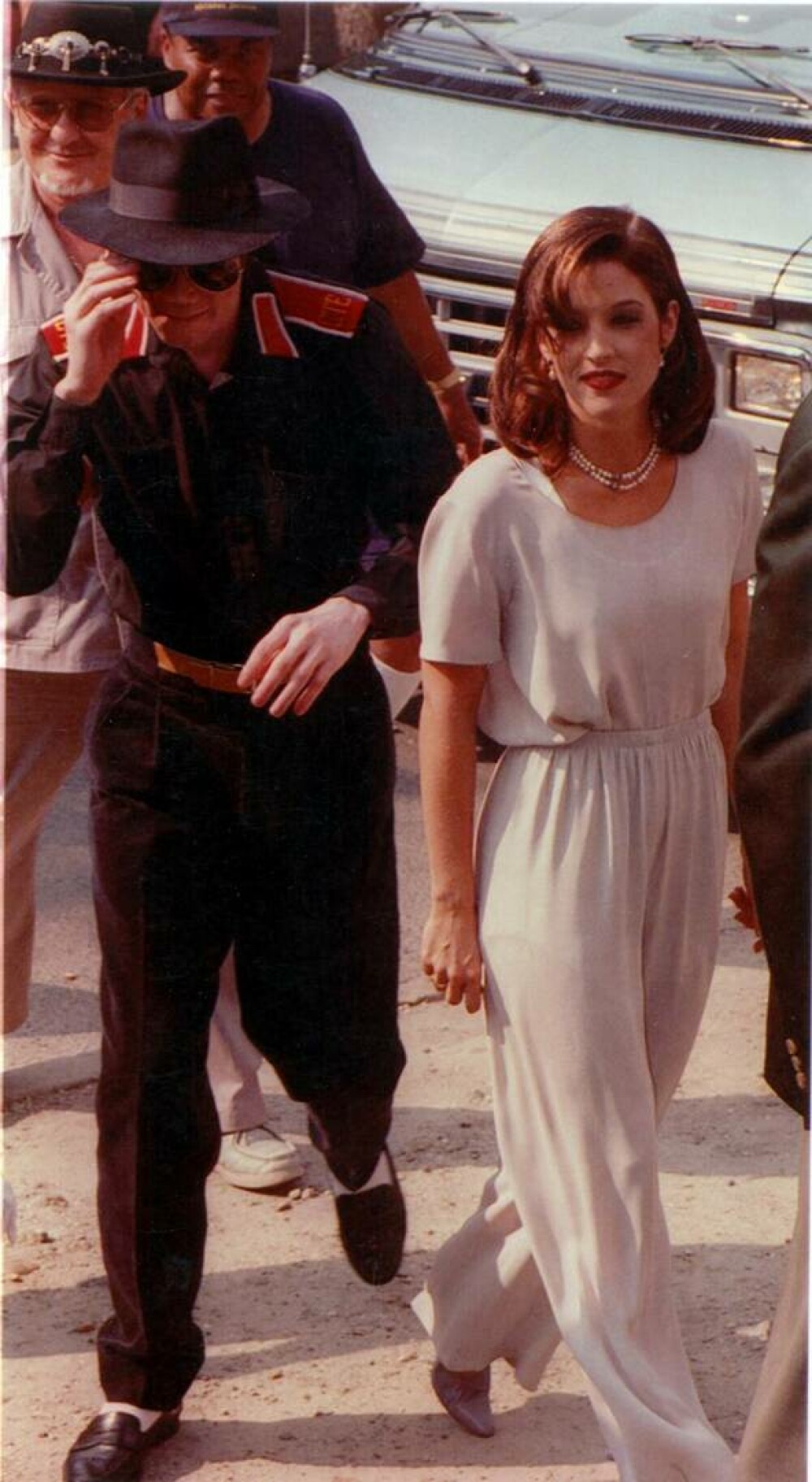 Se împlinesc 30 de ani de când Michael Jackson și Lisa Marie Presley s-au căsătorit în secret. GALERIE FOTO - Imaginea 16
