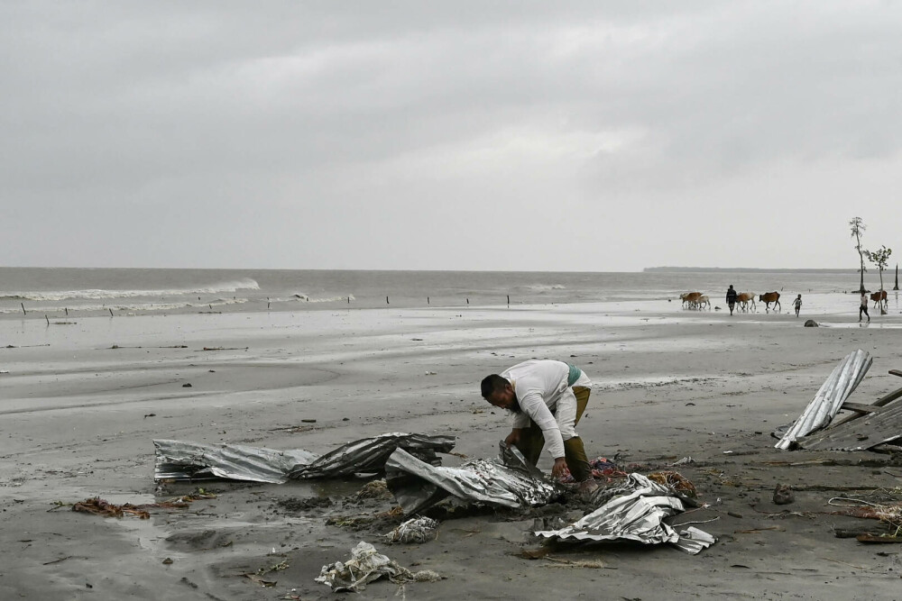 Bangladesh se pregăteşte de sosirea unui puternic ciclon. Peste 800.000 de locuitori şi-au părăsit locuinţele - Imaginea 9