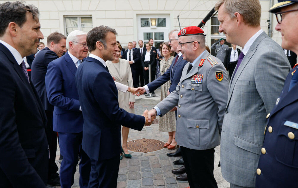 Într-o vizită de stat la Berlin, preşedintele Macron a spus că relaţiile franco-germane sunt „indispensabile” - Imaginea 1