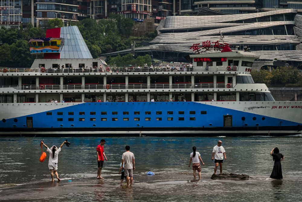 Cum arată orașul chinez care produce jumătate din laptopurile lumii. Lumina soarelui este un lux | GALERIE FOTO - Imaginea 2