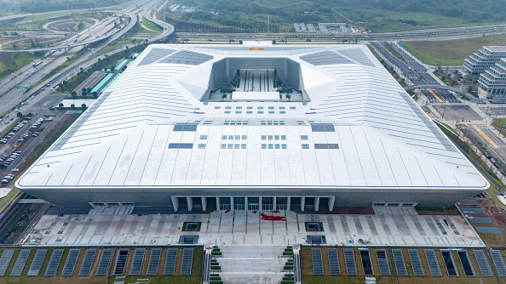 Cum arată orașul chinez care produce jumătate din laptopurile lumii. Lumina soarelui este un lux | GALERIE FOTO - Imaginea 10