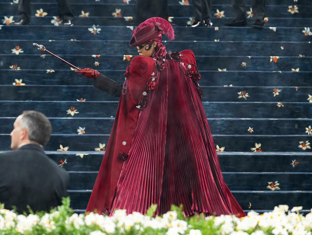 Cele mai spectaculoase ținute de la Met Gala 2025. Vedetele care au făcut furori cu apariții extravagante | FOTO - Imaginea 3
