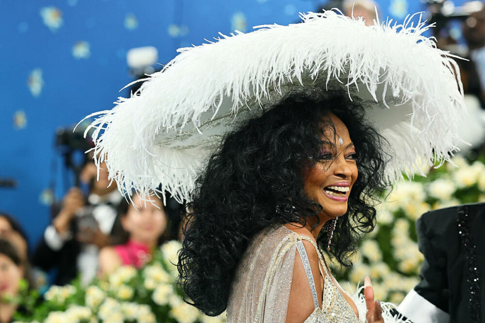 Cele mai spectaculoase ținute de la Met Gala 2025. Vedetele care au făcut furori cu apariții extravagante | FOTO - Imaginea 6