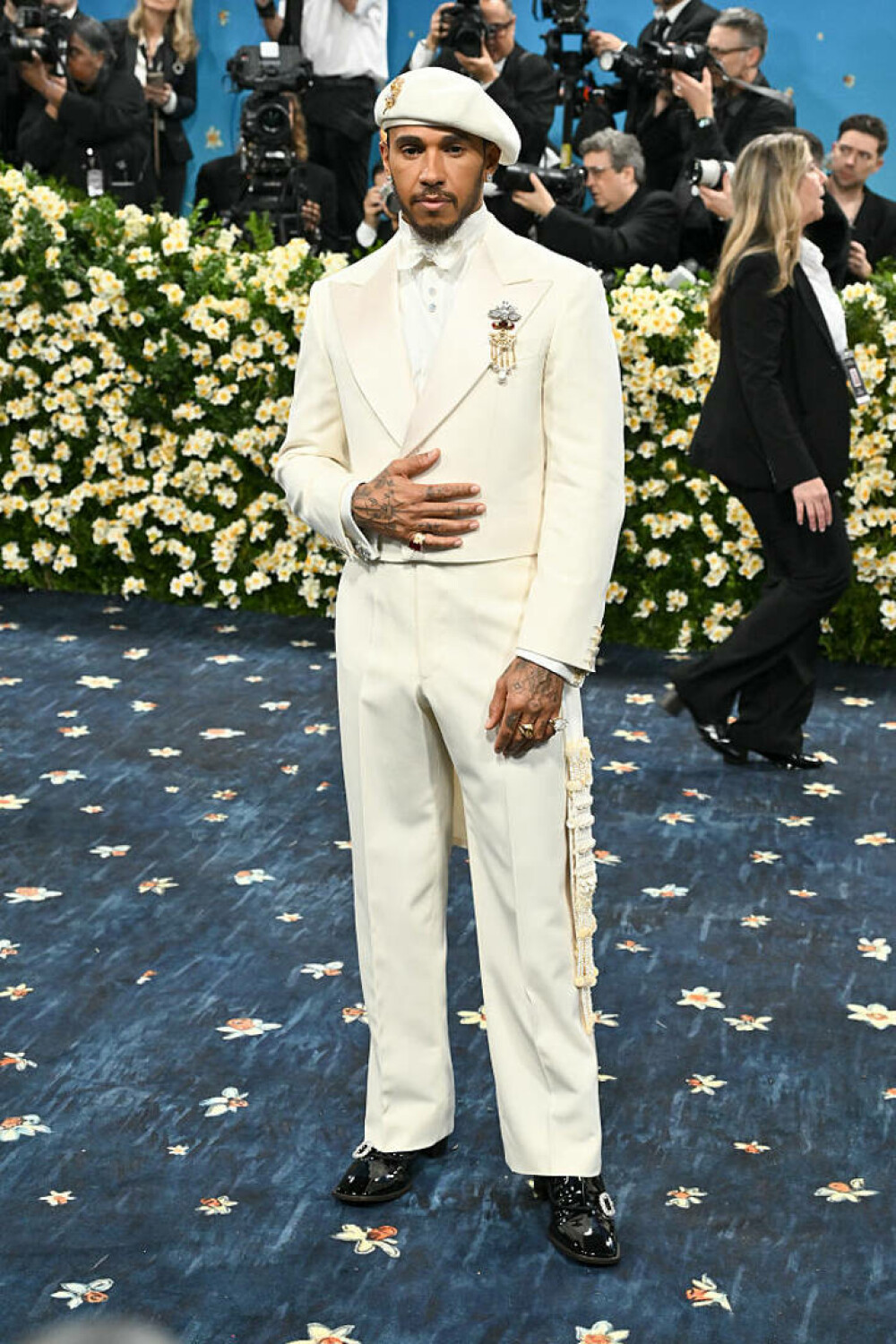 Cele mai spectaculoase ținute de la Met Gala 2025. Vedetele care au făcut furori cu apariții extravagante | FOTO - Imaginea 21